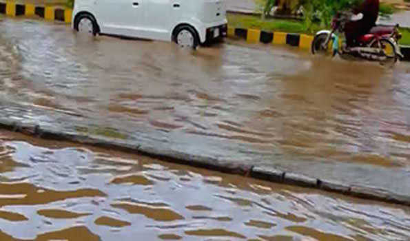पाकिस्तान में बारिश से जुड़ी घटनाओं में चार की मौत