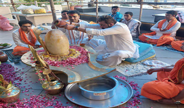 संजय दत्त ने सावन के मौके पर की भोलेनाथ की पूजा