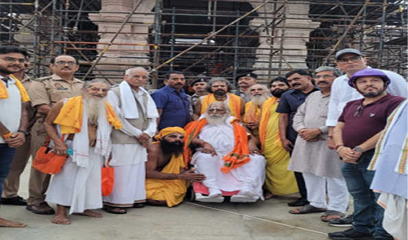 नृत्य गोपाल दास ने किया राममंदिर निर्माण का अवलोकन