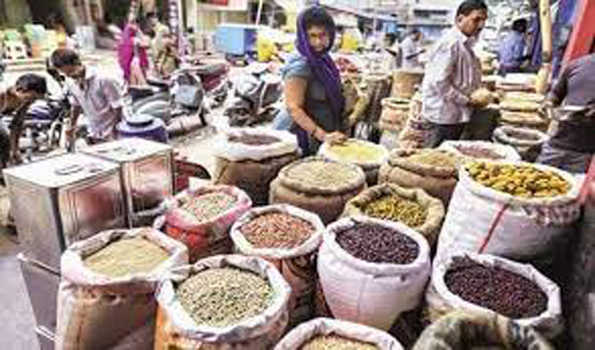 खाद्य तेलों में मिलाजुला रुख; दाल-दलहन और मीठे में तेजी