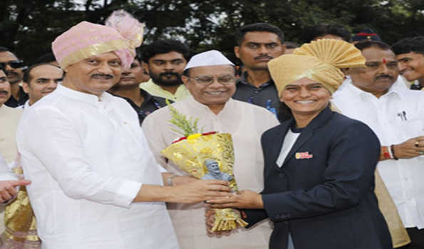 शरद पवार से मुलाकात किसी से छिपा नहीं : अजित पवार