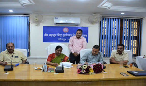 एमओयू के माध्यम से पीयू को मिलेगी स्वास्थ्य सुविधाएं: प्रो़ मौर्य