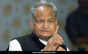 विमुक्त, घुमन्तु एवं अर्द्ध घुमन्तु वर्ग की छात्राओं को अब 50 प्रतिशत अंक पर ही मिलेगी स्कूटी