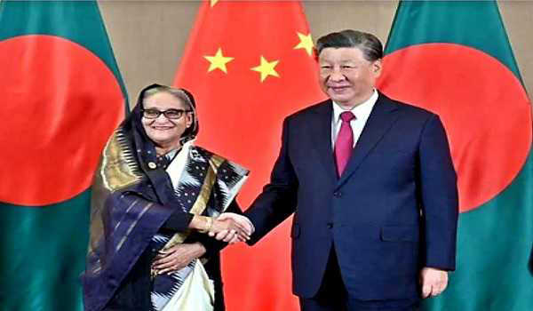 शेख हसीना ने जिनपिंग के साथ की द्विपक्षीय बैठक