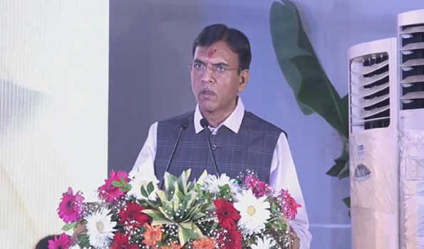 आयुष्मान भारत योजना लागू करें पश्चिम बंगाल सरकार:  डॉ. मांडविया