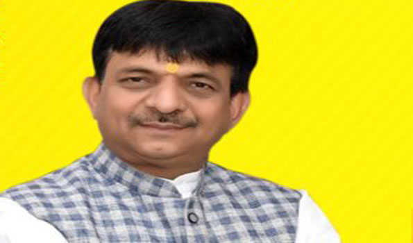 योगी सरकार नहीं करेगी निजी आईटीआई की फीस में वृद्धि