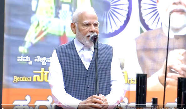 मोदी ने जय जवान, जय किसान नारे में जय विज्ञान, जय अनुसंधान जोड़ा