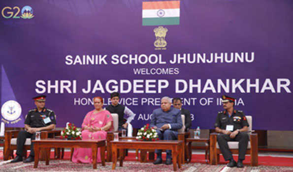 फेल होने का डर अपनी ताकत को करता है कम-धनखड़