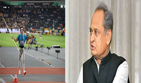 गहलोत ने दी स्वर्ण पदक जीतने पर नीरज को बधाई