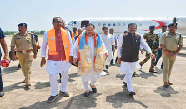 नड्डा जन आशिर्वाद यात्रा को हरी झंडी दिखाने चित्रकूट पहुंचे