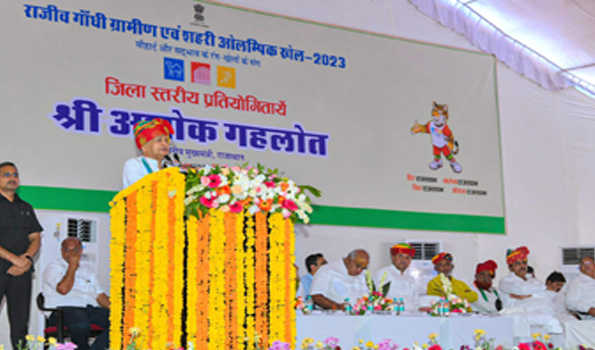 गहलोत ने राजस्थान की तरह पांच सौ रुपए में ही गैस सिलेंडर उपलब्ध कराने की केन्द्र सरकार से की मांग