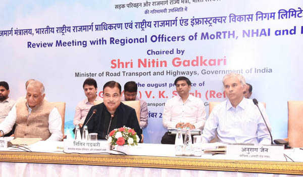 अर्थव्यवस्था को गति देने में नवाचार जरूरी : गडकरी