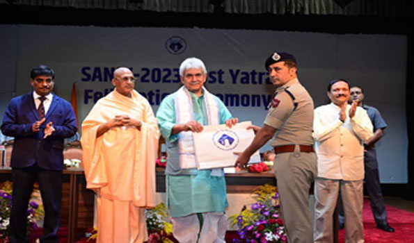 जम्मू-कश्मीर: सिन्हा ने एसएएसबी की बैठक की अध्यक्षता की