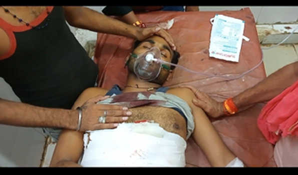झांसी:सरकारी राशन की  कालाबाजारी का विरोध करने पर युवक को मारी गोली