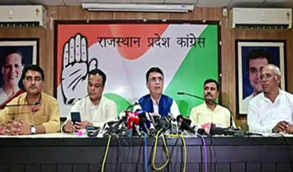 विवाद वही पैदा करते है जिनका ट्रेक रिकॉर्ड खराब हो: खेड़ा