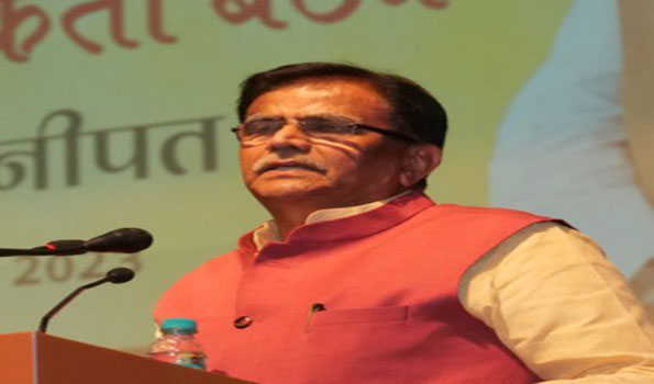 सनातन के विरोध पर कांग्रेस नेता चुप क्यों: धनखड़