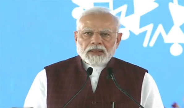 मोदी की मध्यप्रदेश को हजारों करोड़ की सौगात, सनातन विरोधियों पर जम कर बरसे