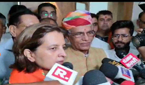 ज्योति की बेनीवाल को चुनौती, बिना गठबंधन के लड़े चुनाव