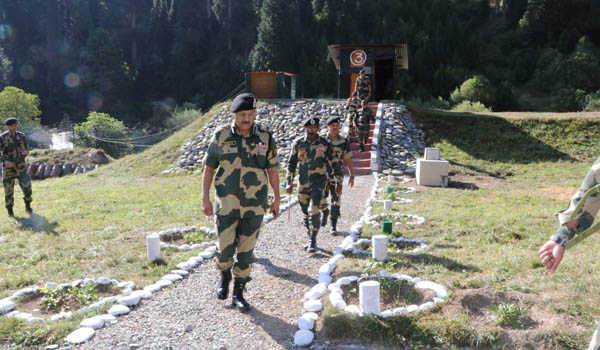 बीएसएफ के महानिदेशक तीन दिवसीय जम्मू के दौरे पर