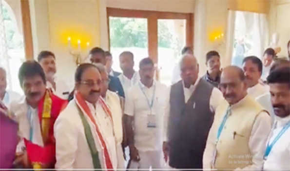 बीआरएस के वरिष्ठ नेता तुम्मला कांग्रेस में हुए शामिल