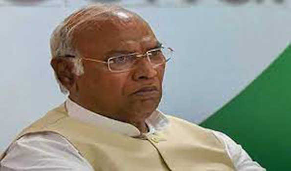 राष्ट्रीय सुरक्षा के प्रति सरकार की लापरवाही निंदनीय: खरगे