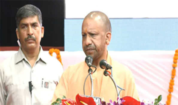 परंपरागत कारीगरों को आधुनिकता से जोड़ेने वाली है पीएम विश्वकर्मा योजना: योगी