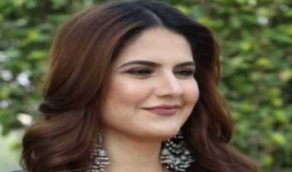 Warrant issued against actor Zareen Khan