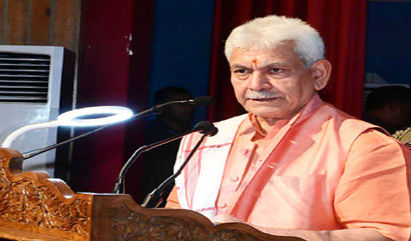 जम्मू-कश्मीर में पिछले चार वर्षों में तेजी से विकास हुआ, आर्थिक विकास को आकार मिला: सिन्हा