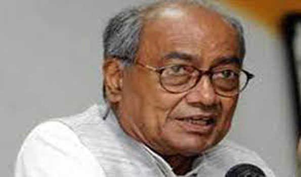 दिग्विजय का आरोप, ओंकारेश्वर में ज्यादा पानी छोड़ने से करोड़ों का नुकसान