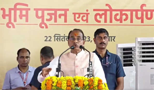 शिवराज ने उज्जैन में 554 करोड़ 89 लाख की लागत के 9 नवीन विकास कार्यों का भूमिपूजन किया