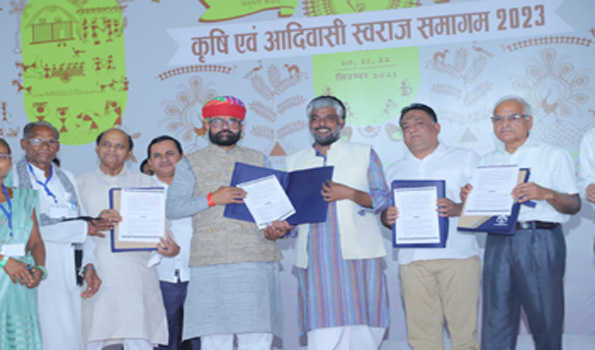 जलवायु परिवर्तन से निपटने के लिए स्वराज आधारित आदिवासी जीवनशैली सर्वश्रेष्ठ