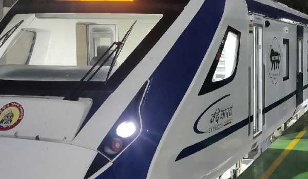 PM to flag off  Vande Bharat to hit Patna-Howrah route connecting Bengal-Bihar