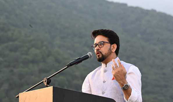 सर्वदलीय समर्थन से महिला विधेयक पारित होना ऐतिहासिक घटना: अनुराग