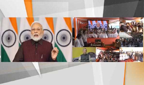 प्रधानमंत्री  नरेंद्र मोदी ने रांची – हावड़ा वंदे भारत एक्सप्रेस ट्रेन का  शुभारंभ किया
