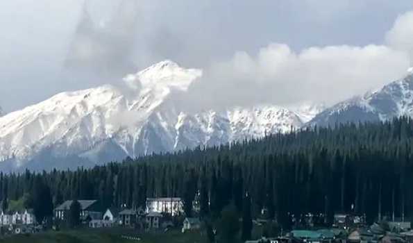 Higher reaches of Kashmir receive season's first snowfall, rain lashes plains