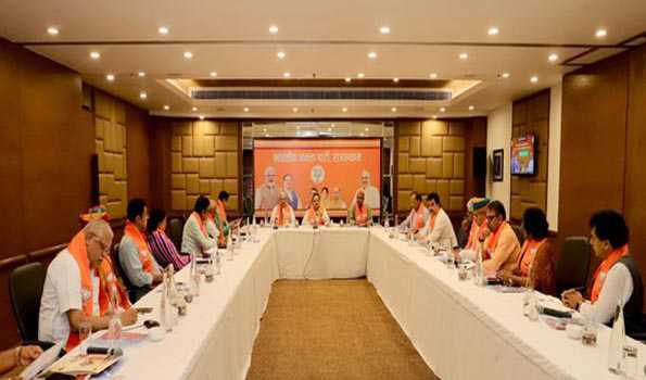 नड्डा एवं शाह ने जयपुर में भाजपा नेताओं के साथ ली बैठक
