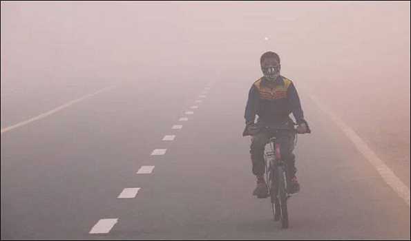 Air pollution increases risk of heart attacks : DAK