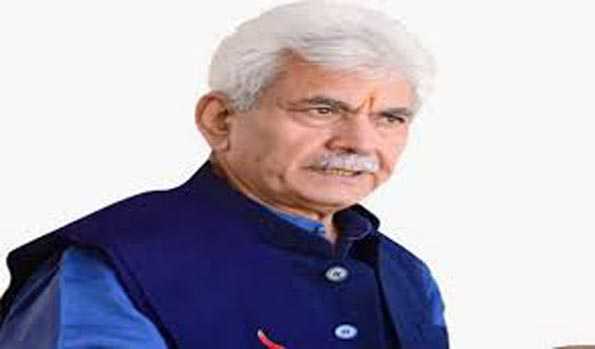 मेयर श्रीनगर , अध्यक्ष हिंदी कश्मीरी संगम ने सिन्हा से की मुलाकात