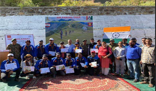 Indian Army, Jammu Tourism, Leaf Monkey Hiking Club conclude three days trekking expedition