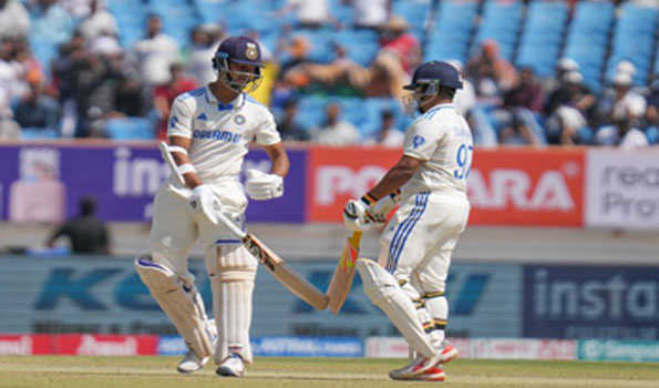 भारत के दूसरी पारी में लंच तक चार विकेट पर 314 रन
