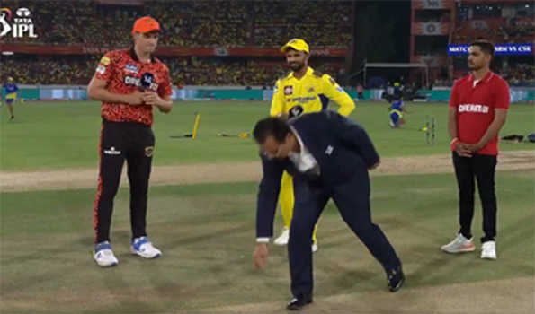 सनराइजर्स हैदराबाद ने टॉस जीतकर पहले गेंदबाजी करने का फैसला किया