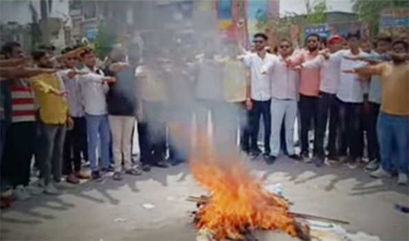 चित्तौड़गढ़ में राजपूतों ने रुपाला के खिलाफ किया प्रदर्शन