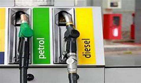 पेट्रोल और डीजल की कीमतें अपरिवर्तित