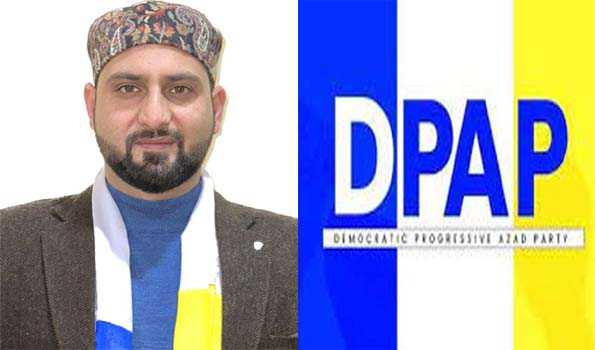 अमीर अहमद भट्ट श्रीनगर से डीपीएपी के उम्मीदवार
