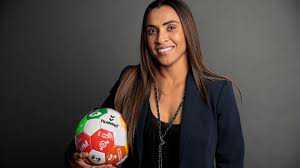 ब्राजील की महिला फुटबॉल खिलाड़ी ने अंतरराष्ट्रीय फुटबॉल से संन्यास लेने की घोषणा की