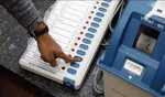 जम्मू कश्मीर में बारिश के बीच लोकसभा के पहले चरण का मतदान जारी