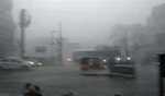 हैदराबाद में तेज बारिश , चिलचिलाती गर्मी से राहत
