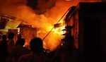 बंगाल में भीषण आग लगने से दवा एवं रासायनिक पदार्थ का गोदाम जलकर हुआ खाक