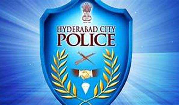 हैदराबाद पुलिस ने बंजारा हिल्स में पब पर छापा मारा, 160 लोग हिरासत में