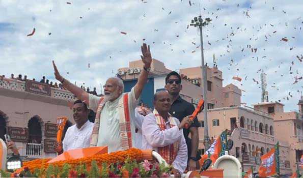 पुरी में मोदी के रोड शो शुरू करते ही ‘मोदी-मोदी’ के नारों से गूंज उठा माहौल